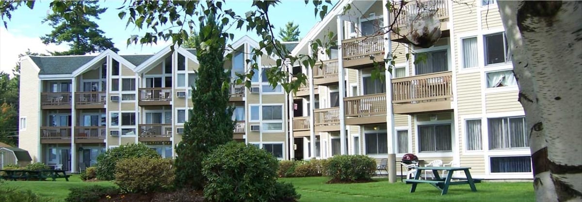 Misty Harbor & Barefoot Beach Resort Exterior